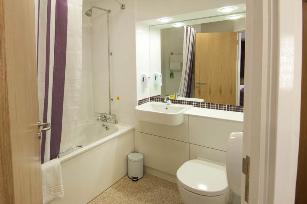 Premier Inn Newcastle Airport South Woolsington Oda fotoğraf